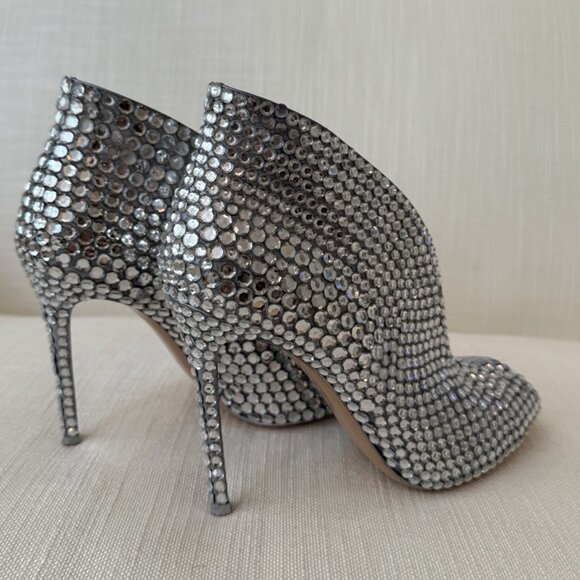 Gianvito Rossi Vamp Heels Silver Sequin - Picture 11 of 16